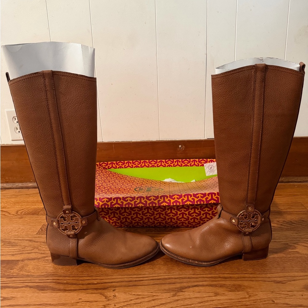 Tory Burch - Amanda Riding Boots in Almond Tumbled Leather - Size 9 - Picture 2 of 13